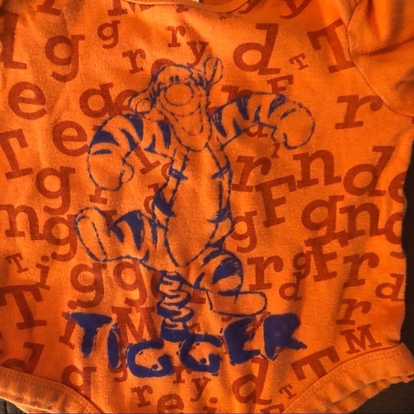 Tigger Onesie - Picture 2 of 5